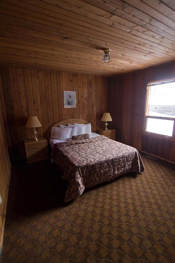 Banff Gate Mountain Resort Canmore Exterior photo
