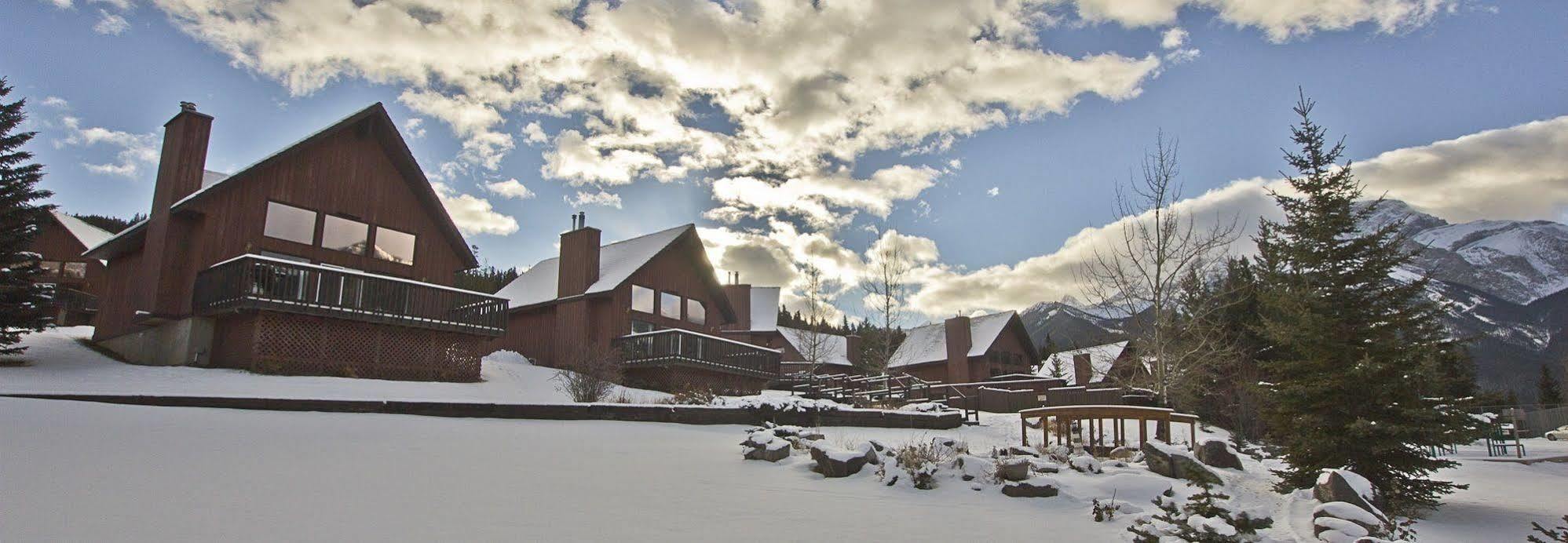 Banff Gate Mountain Resort Canmore Exterior photo