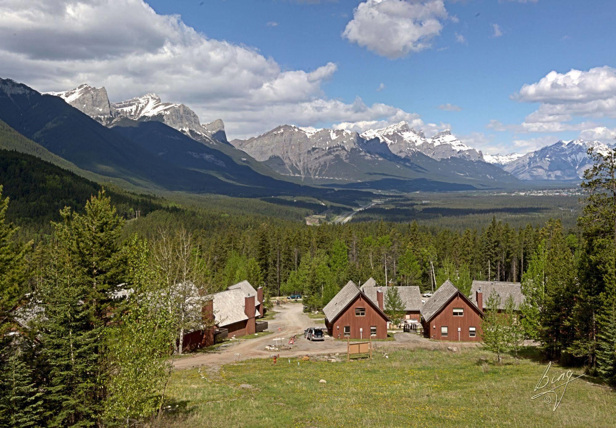 Banff Gate Mountain Resort Canmore Exterior photo